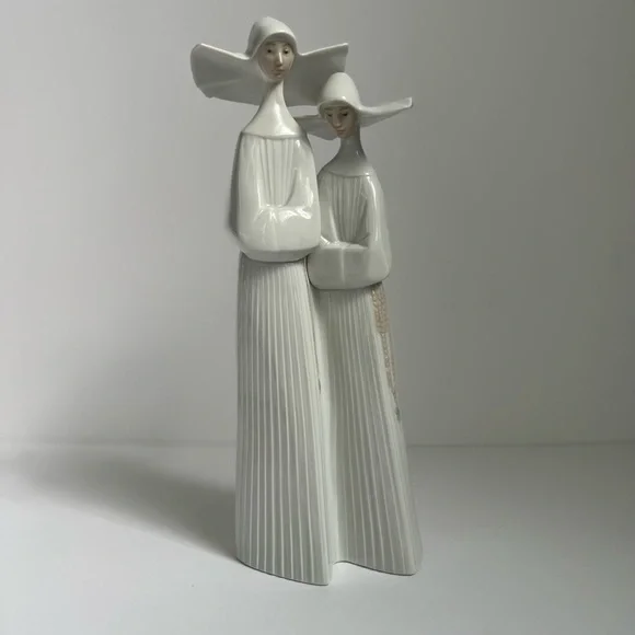 Lladro Nuns - Picture 1 of 7